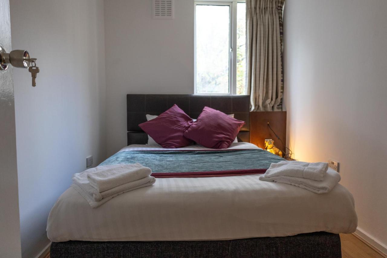 London - 4 Bed - Sleeps 8 - Garden - Pet Friendly Villa Eksteriør billede