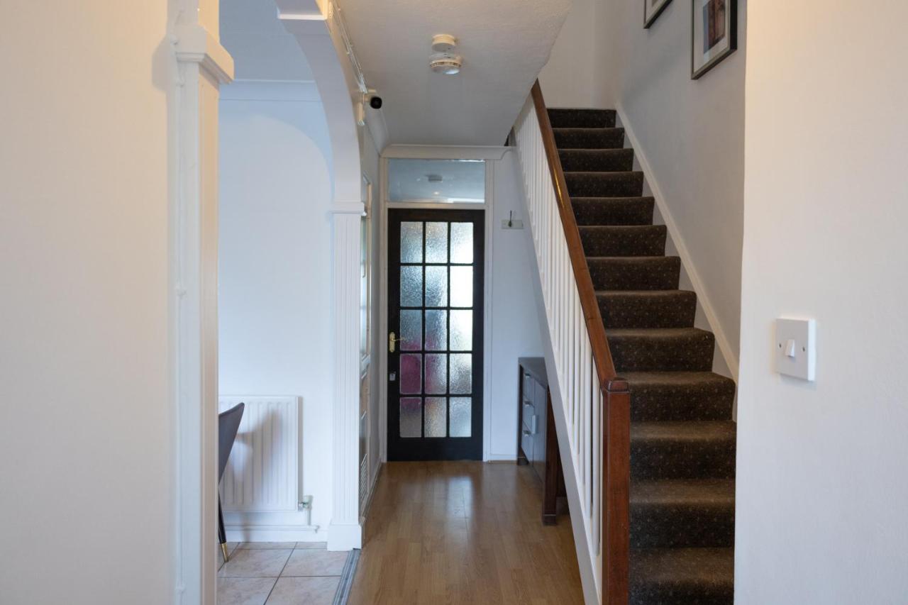 London - 4 Bed - Sleeps 8 - Garden - Pet Friendly Villa Eksteriør billede